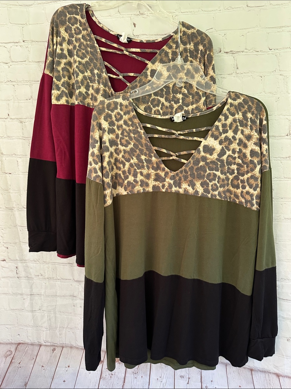 Heimish USA 2 Leopard-Trim Colorblock Long Sleeve Tops size L